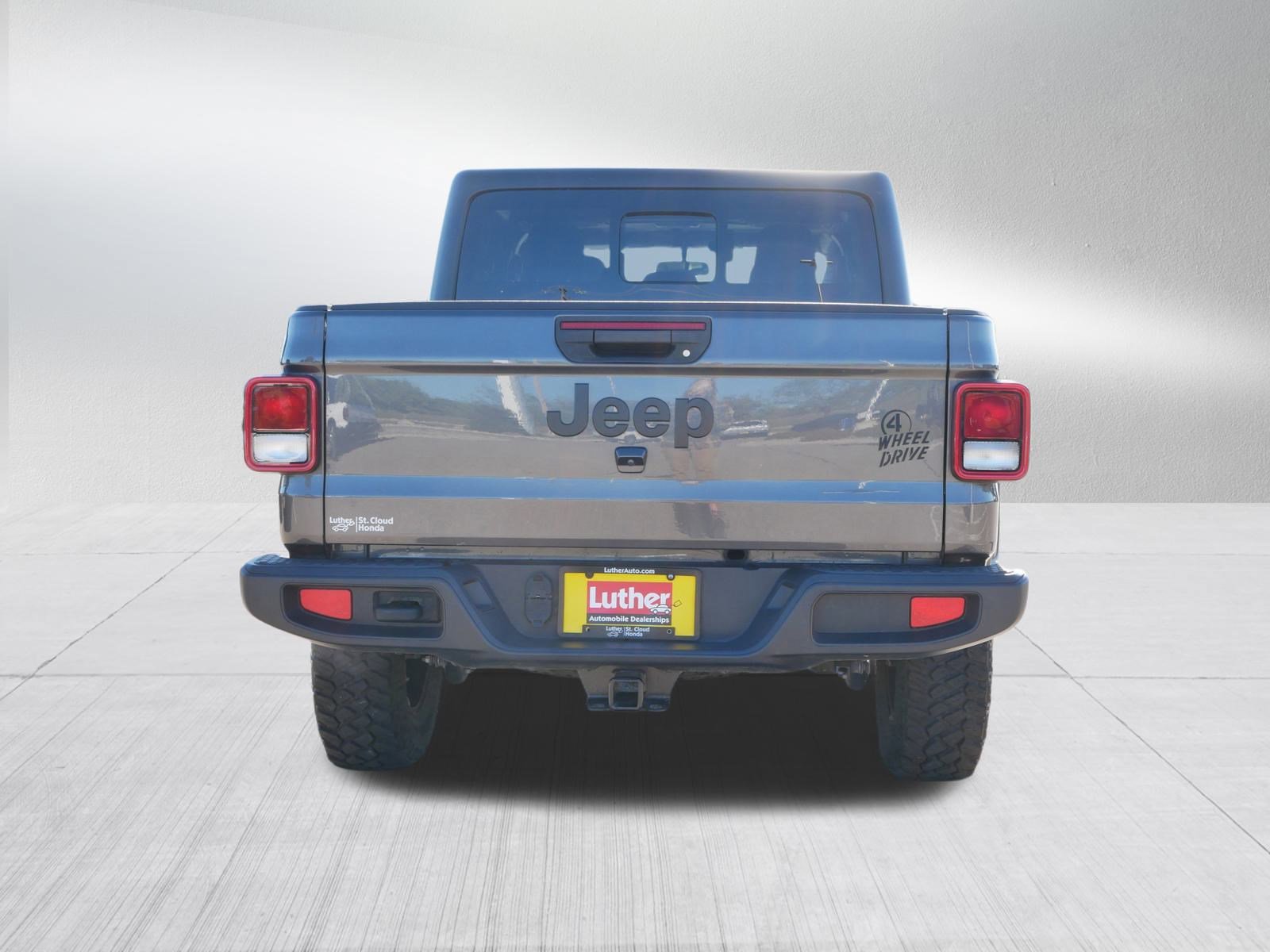 Used 2021 Jeep Gladiator Willys image 6