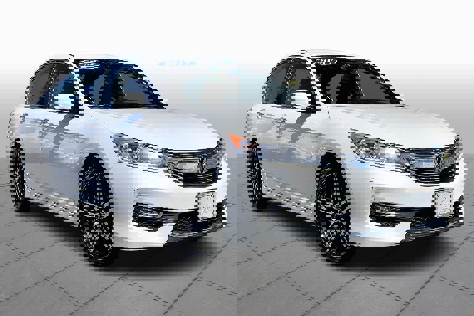 Used 2017 Honda Accord Sport Special Edition image 3