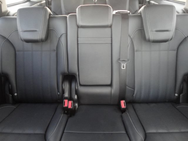 Used 2016 Mercedes-Benz GL 320 BlueTEC 4MATIC image 13