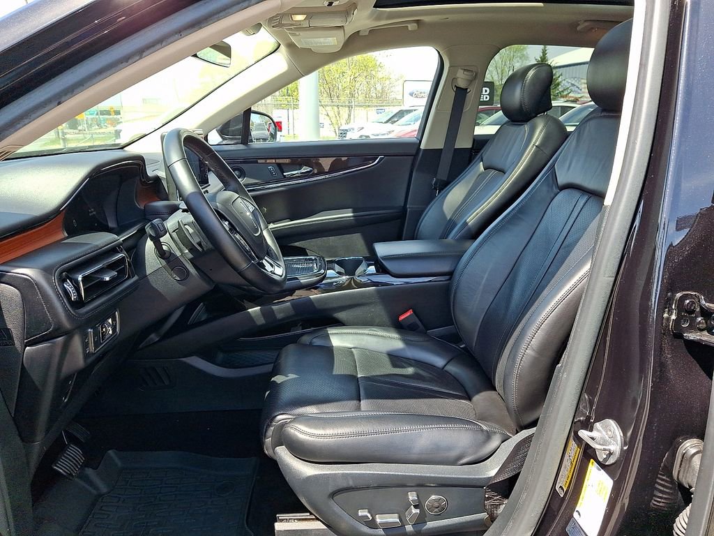 Used 2021 Lincoln Nautilus Reserve w/ Equipment Group 201A AWD/4WD image 14