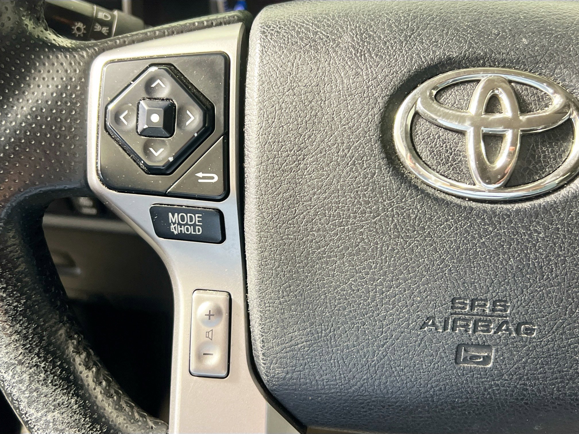 Used 2016 Toyota 4Runner SR5 image 18