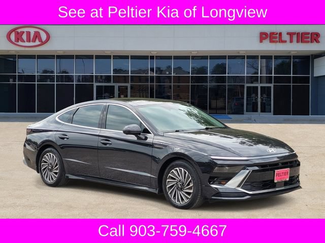 Used 2025 Hyundai Sonata Limited FWD image 1