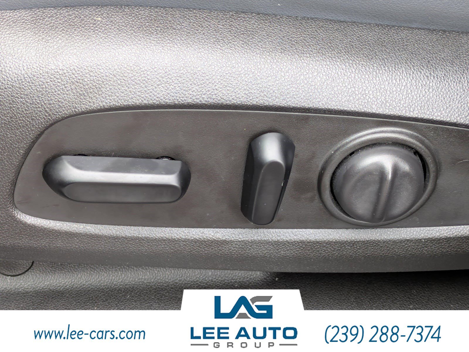 Used 2019 Buick Enclave Essence FWD image 18