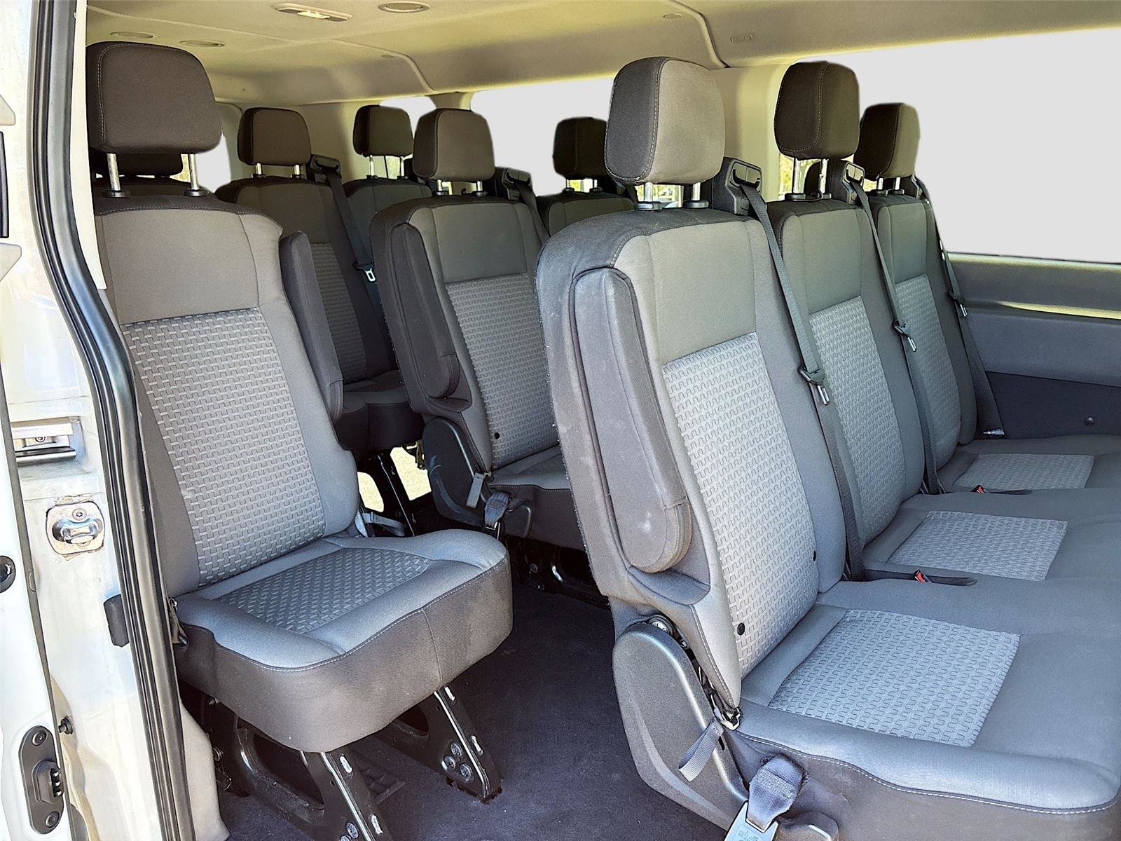 Used 2023 Ford Transit 350 XLT image 27