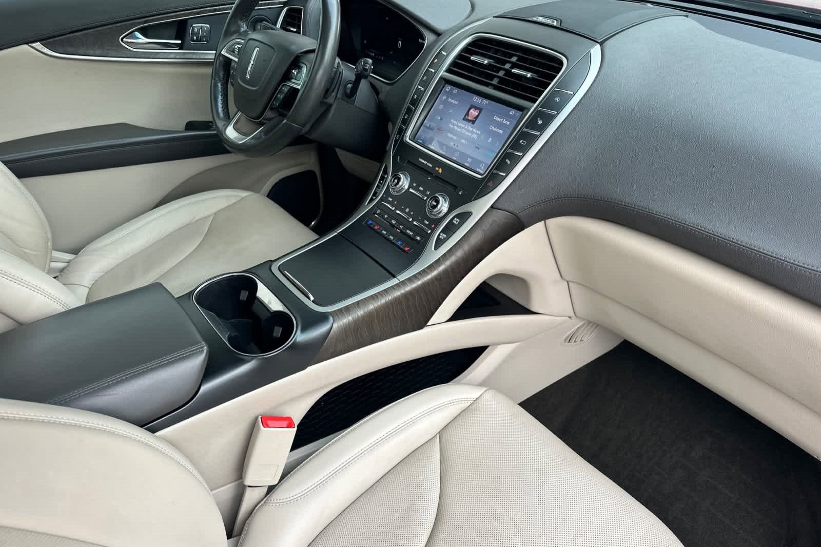 Certified 2020 Lincoln Nautilus Reserve image 17