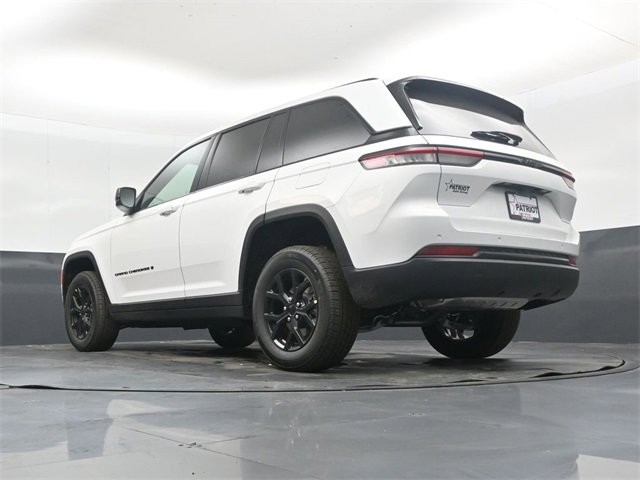New 2025 Jeep Grand Cherokee Laredo image 42