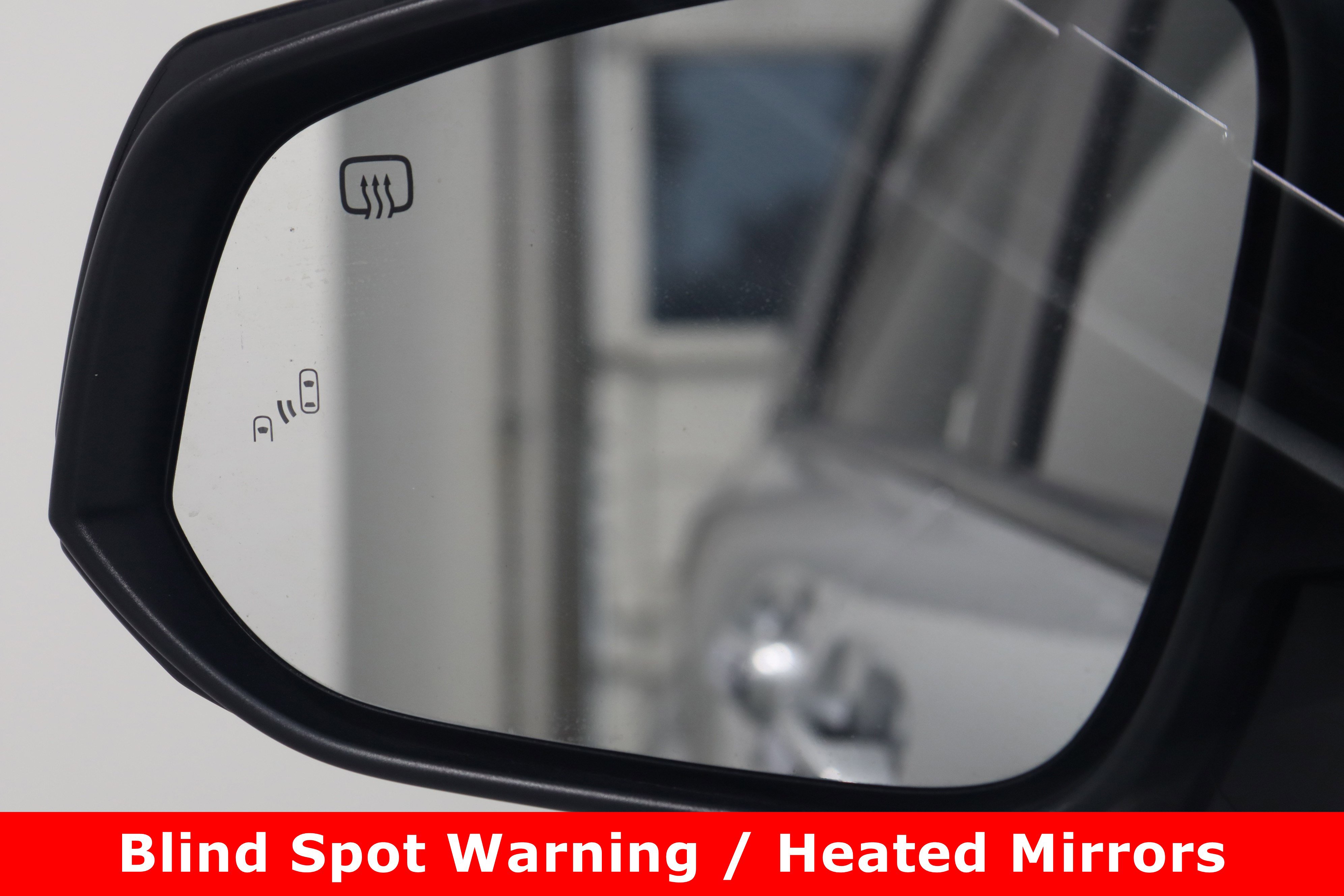 Used 2023 Toyota Sienna XSE image 24