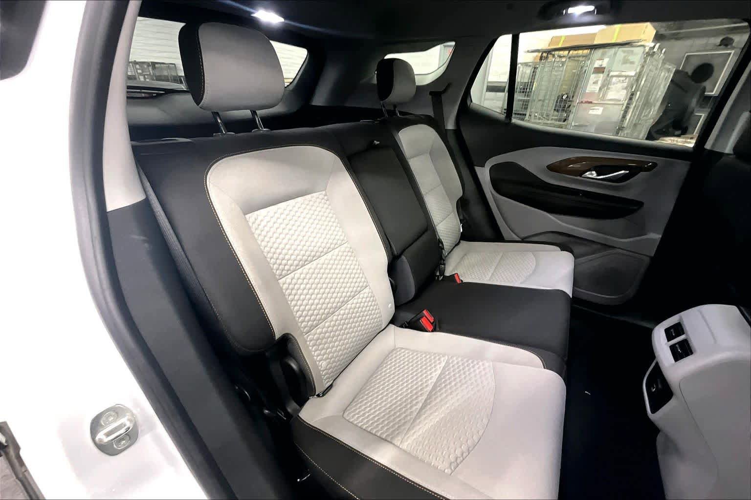 Used 2020 GMC Terrain SLE FWD image 20