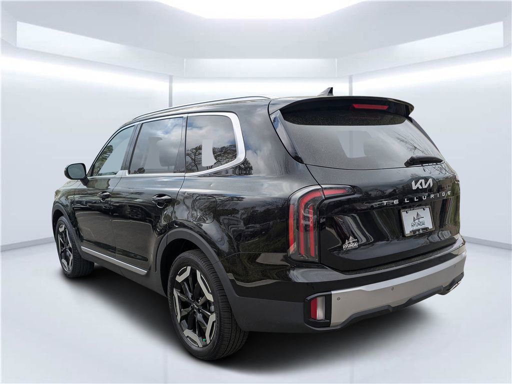 Used 2023 Kia Telluride EX image 5