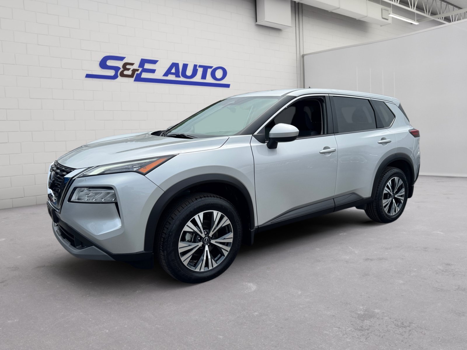 Used 2023 Nissan Rogue SV