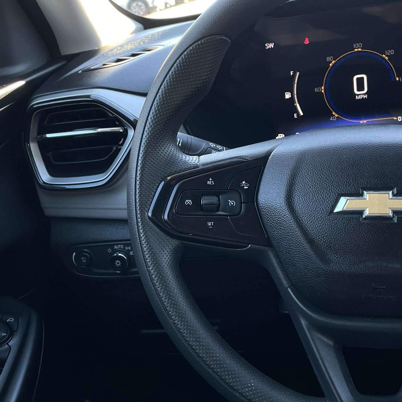 Used 2025 Chevrolet TrailBlazer LT image 13