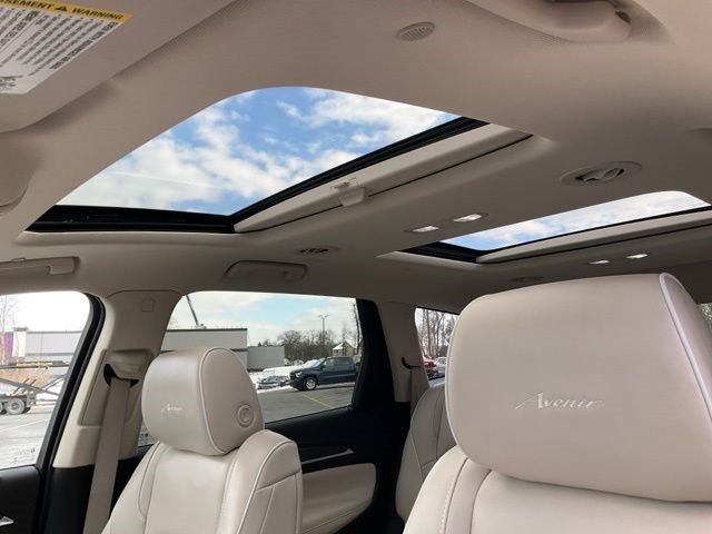 Certified 2022 Buick Enclave Avenir image 16