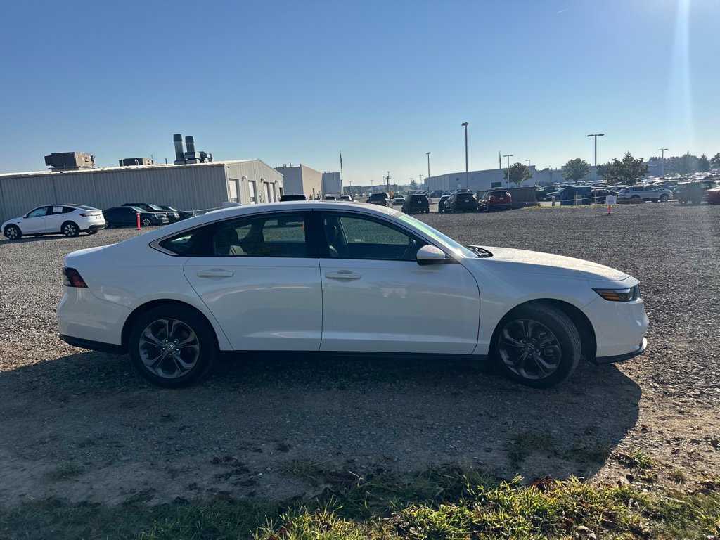 Used 2024 Honda Accord EX image 13