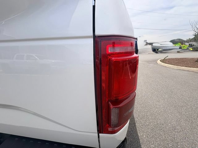 Used 2017 Ford F150 Lariat w/ Equipment Group 502A Luxury AWD/4WD image 16
