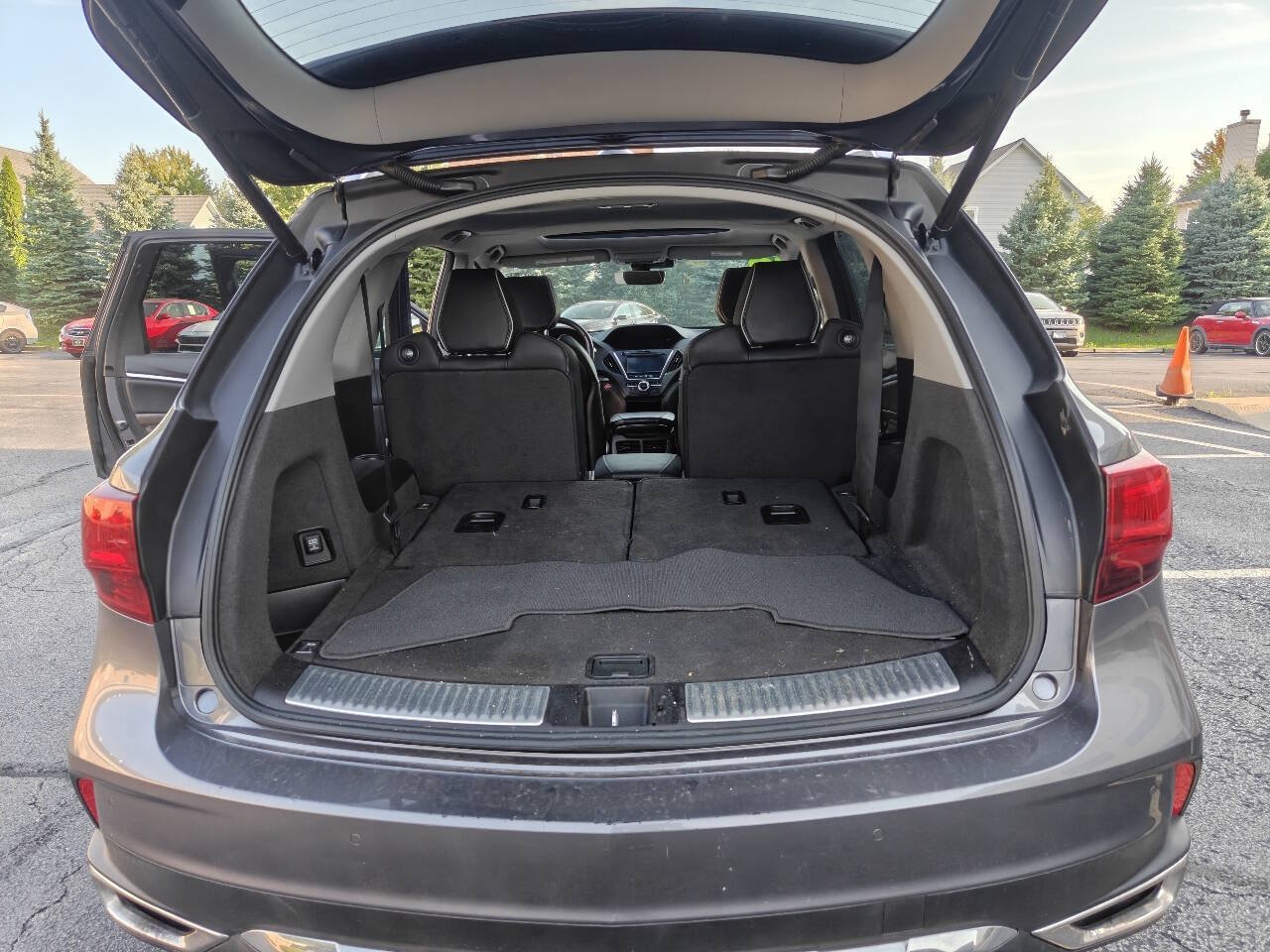 Used 2018 Acura MDX w/ Advance Package AWD/4WD image 17