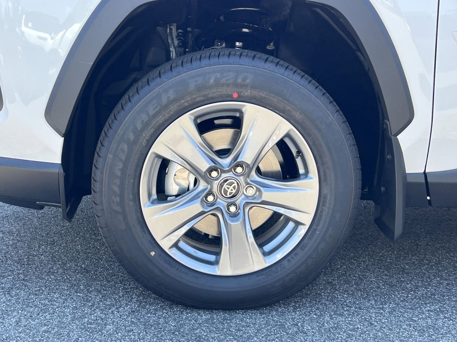 New 2025 Toyota RAV4 XLE image 5