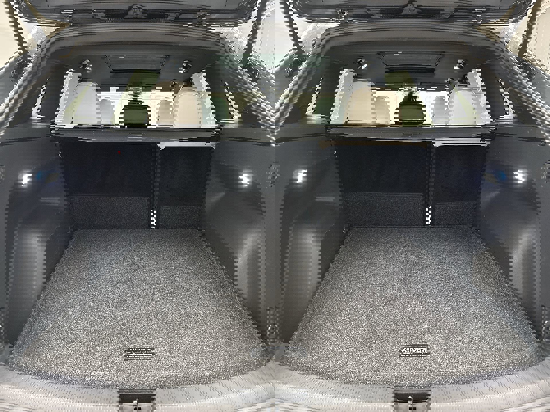 Used 2024 Volkswagen Atlas Cross Sport SEL Premium R-Line image 24