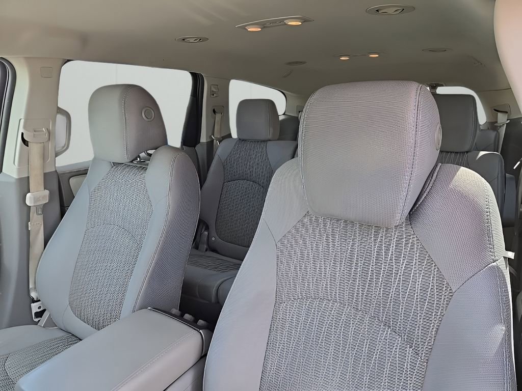 Used 2017 Chevrolet Traverse LS FWD image 10