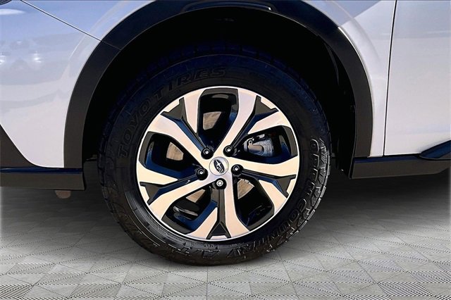 Used 2022 Subaru Outback Limited image 8