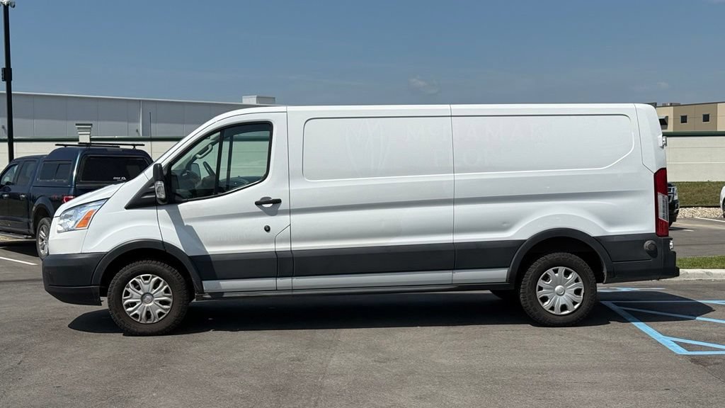 Used 2019 Ford Transit 150 148 Low Roof w/ Exterior Upgrade Package RWD image 4