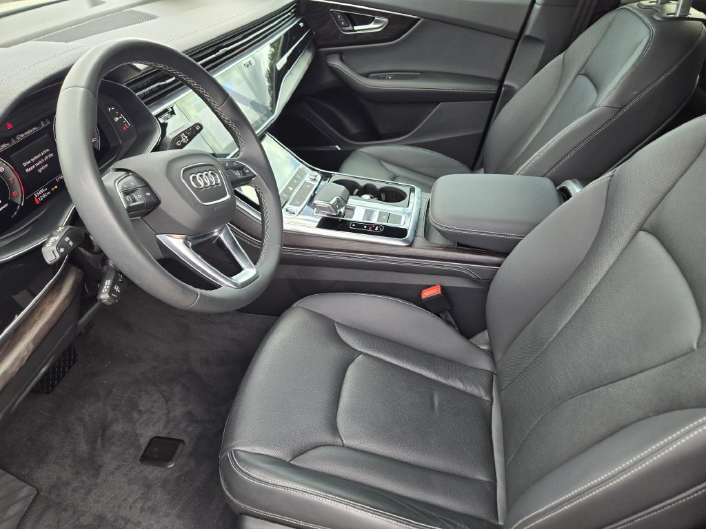 Certified 2023 Audi Q8 Premium Plus w/ Premium Plus Package AWD/4WD image 17
