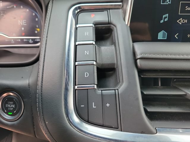 Used 2024 Chevrolet Suburban LT RWD image 24