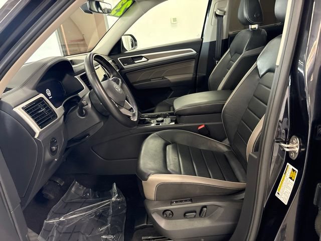 Used 2023 Volkswagen Atlas SEL AWD/4WD image 17