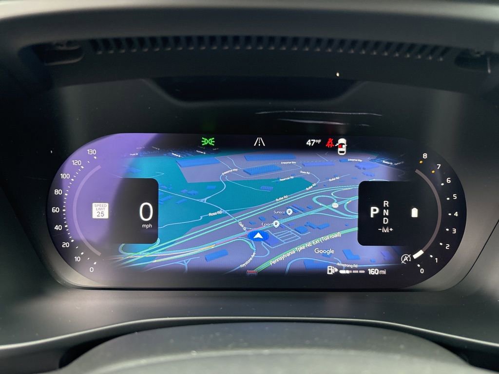 Certified 2023 Volvo XC40 B5 Plus w/ Driver Assist Package image 22