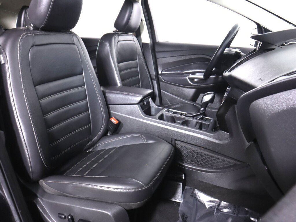 Used 2019 Ford Escape Titanium AWD/4WD image 43