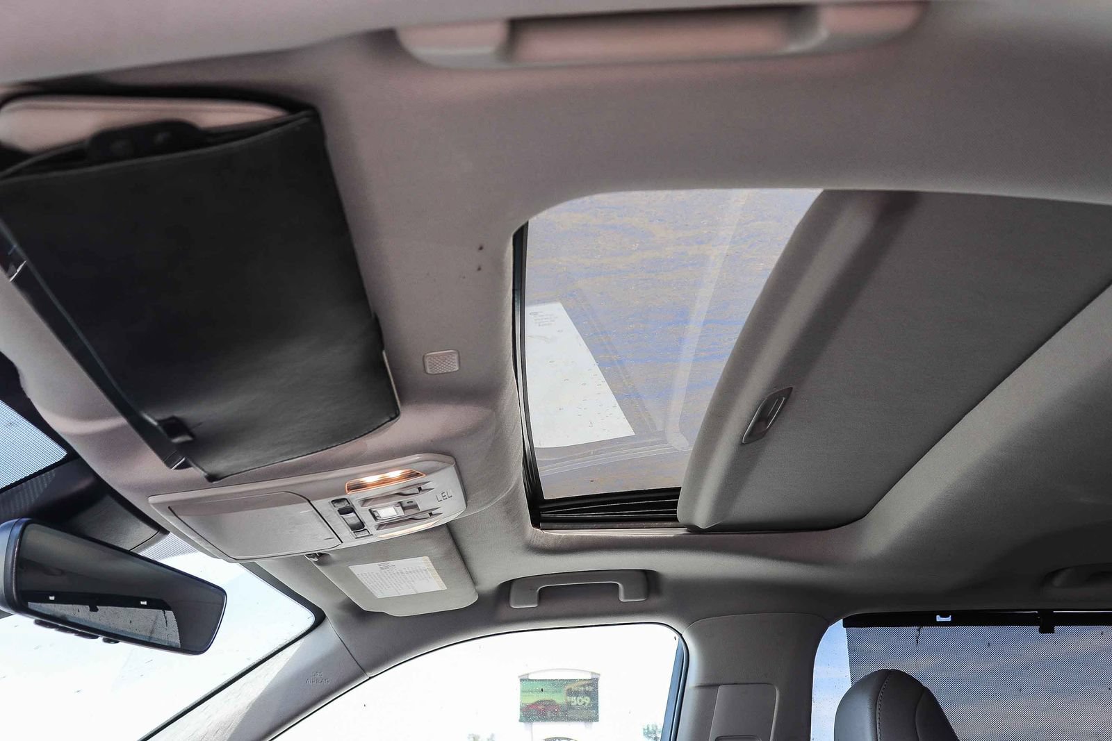 Used 2022 Toyota Highlander Limited AWD/4WD image 11