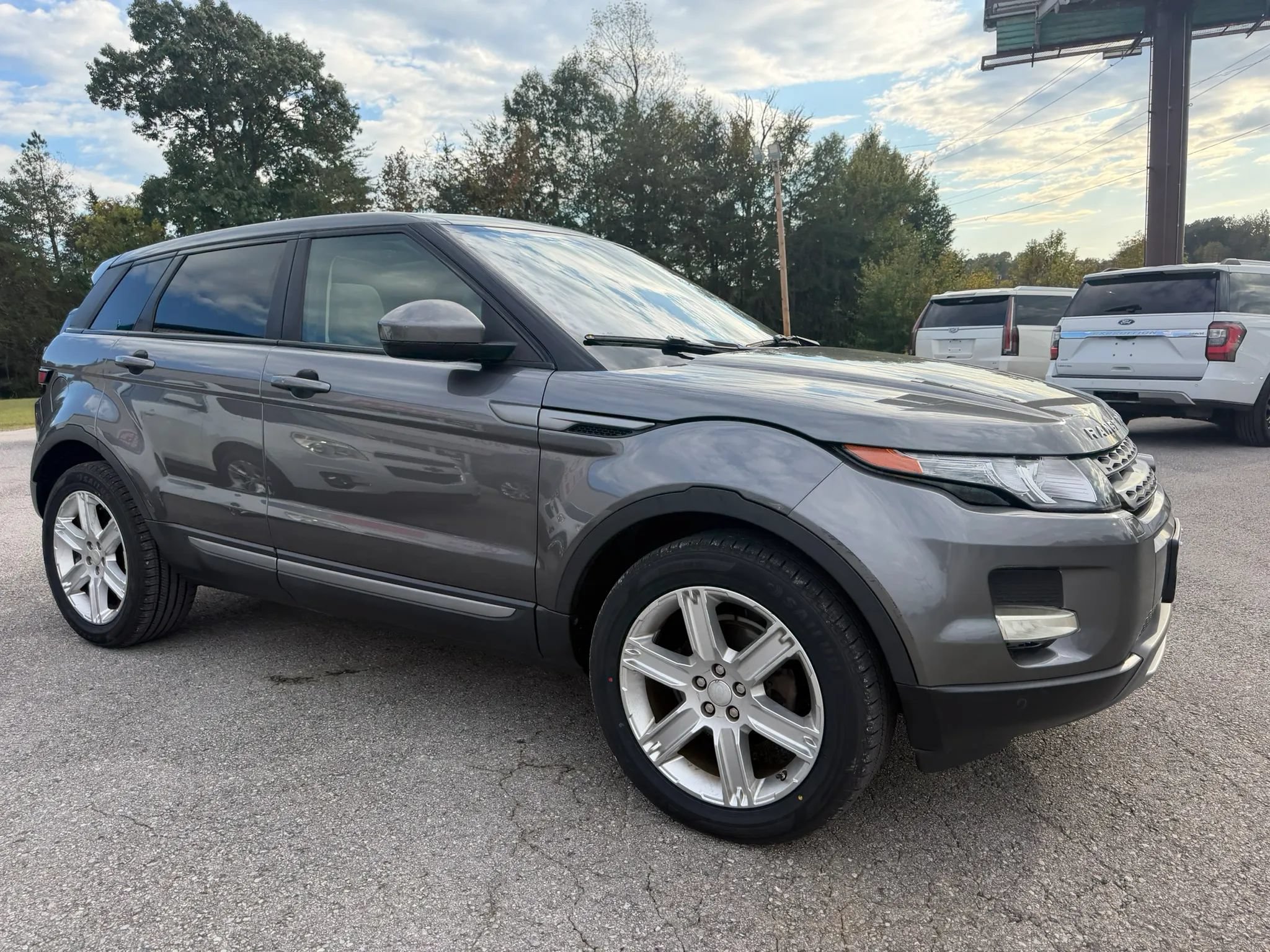 Used 2015 Land Rover Range Rover Evoque Pure Plus AWD/4WD image 36