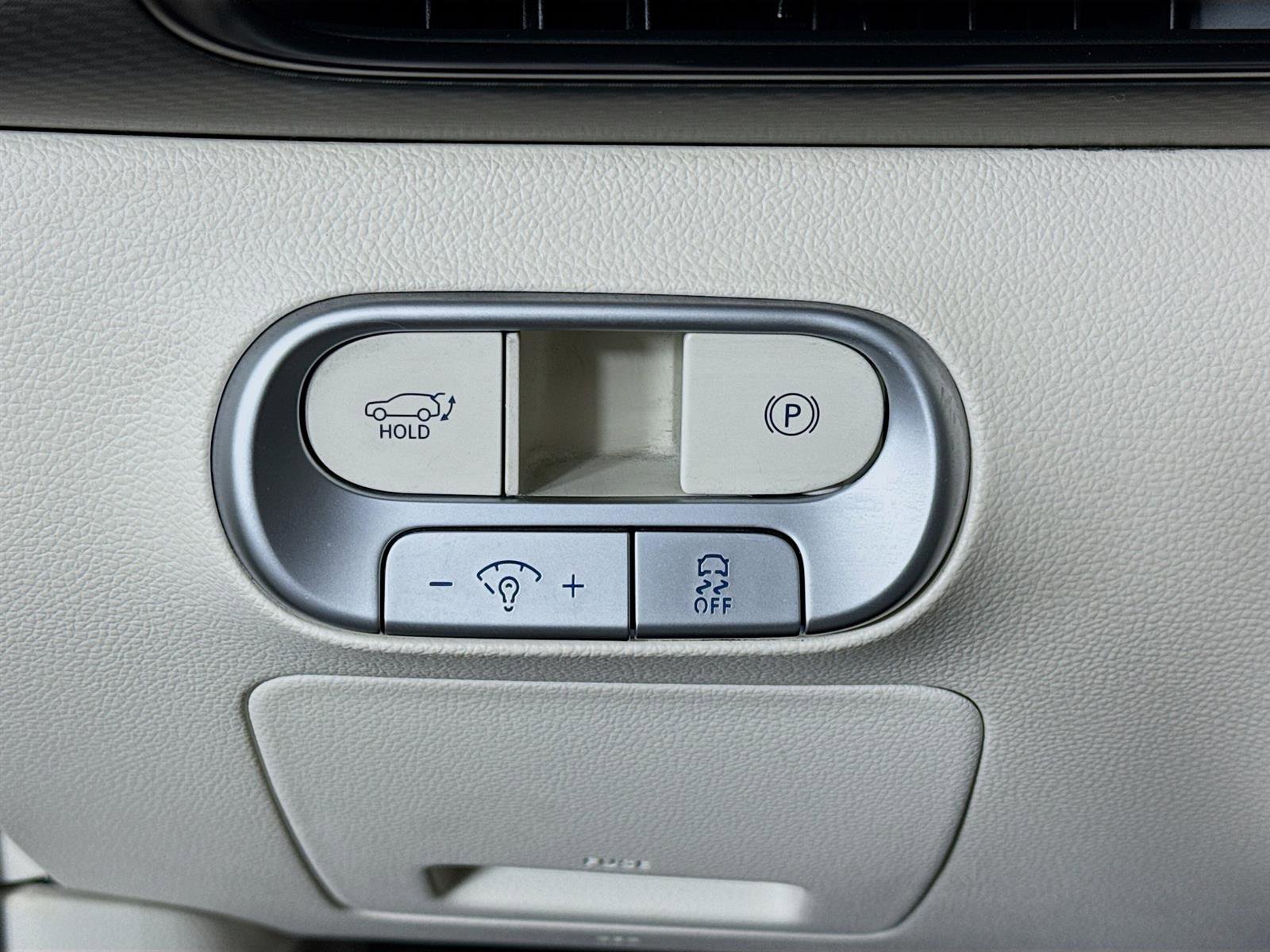 New 2024 Genesis GV60 RWD image 10