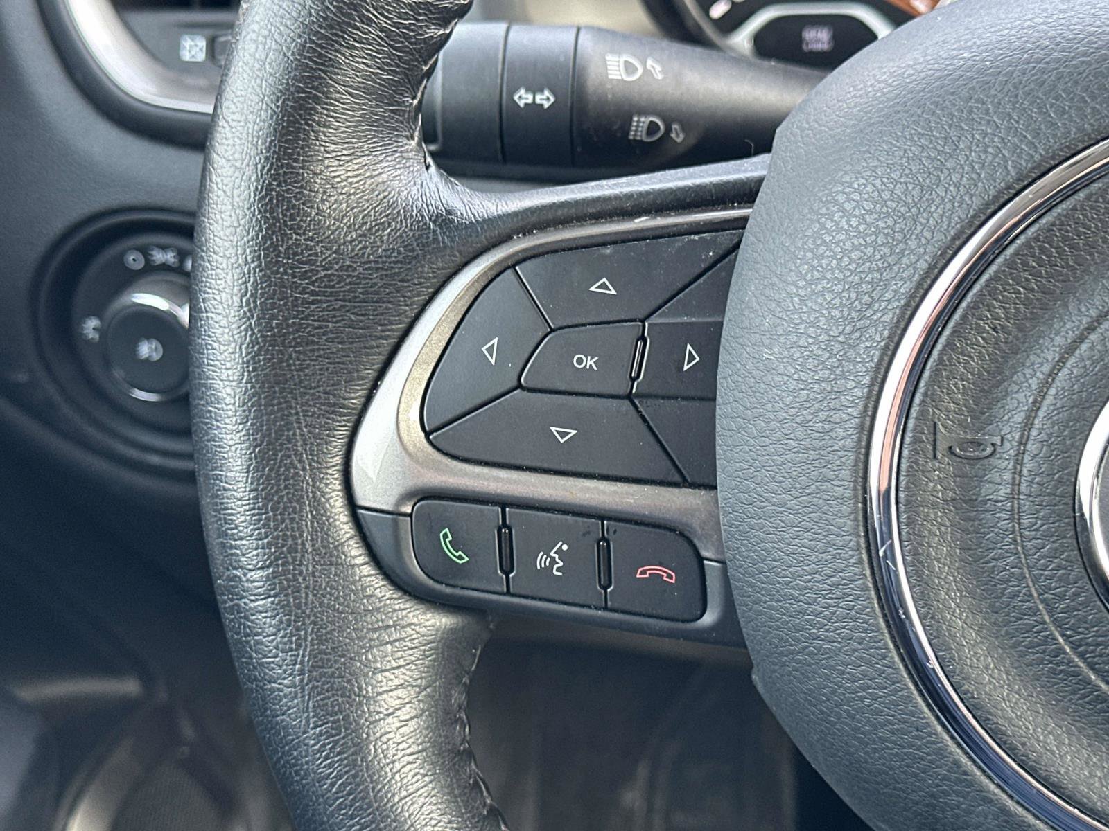 Used 2022 Jeep Renegade Latitude w/ Convenience Group image 22