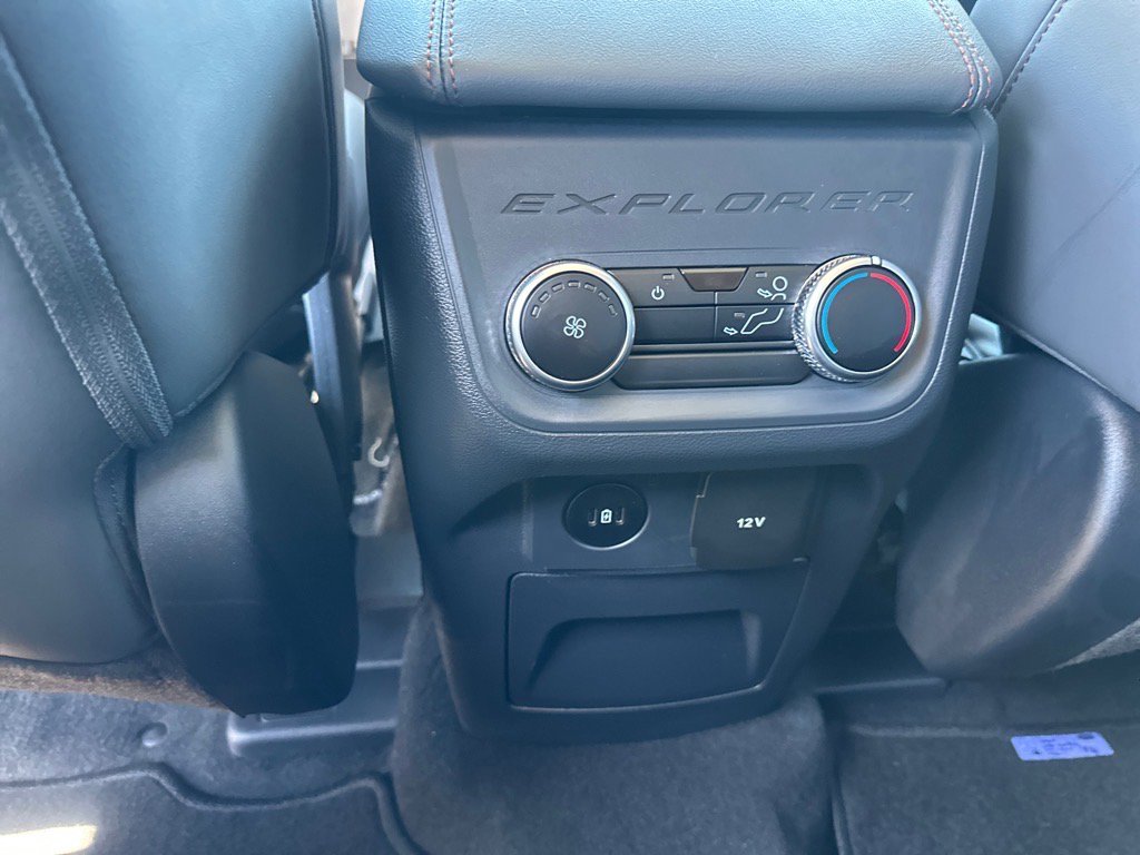 New 2025 Ford Explorer Active w/ Active Comfort Package image 33