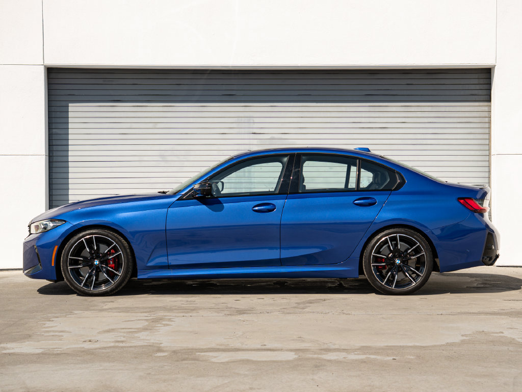 Used 2026 BMW M340i Sedan RWD image 2