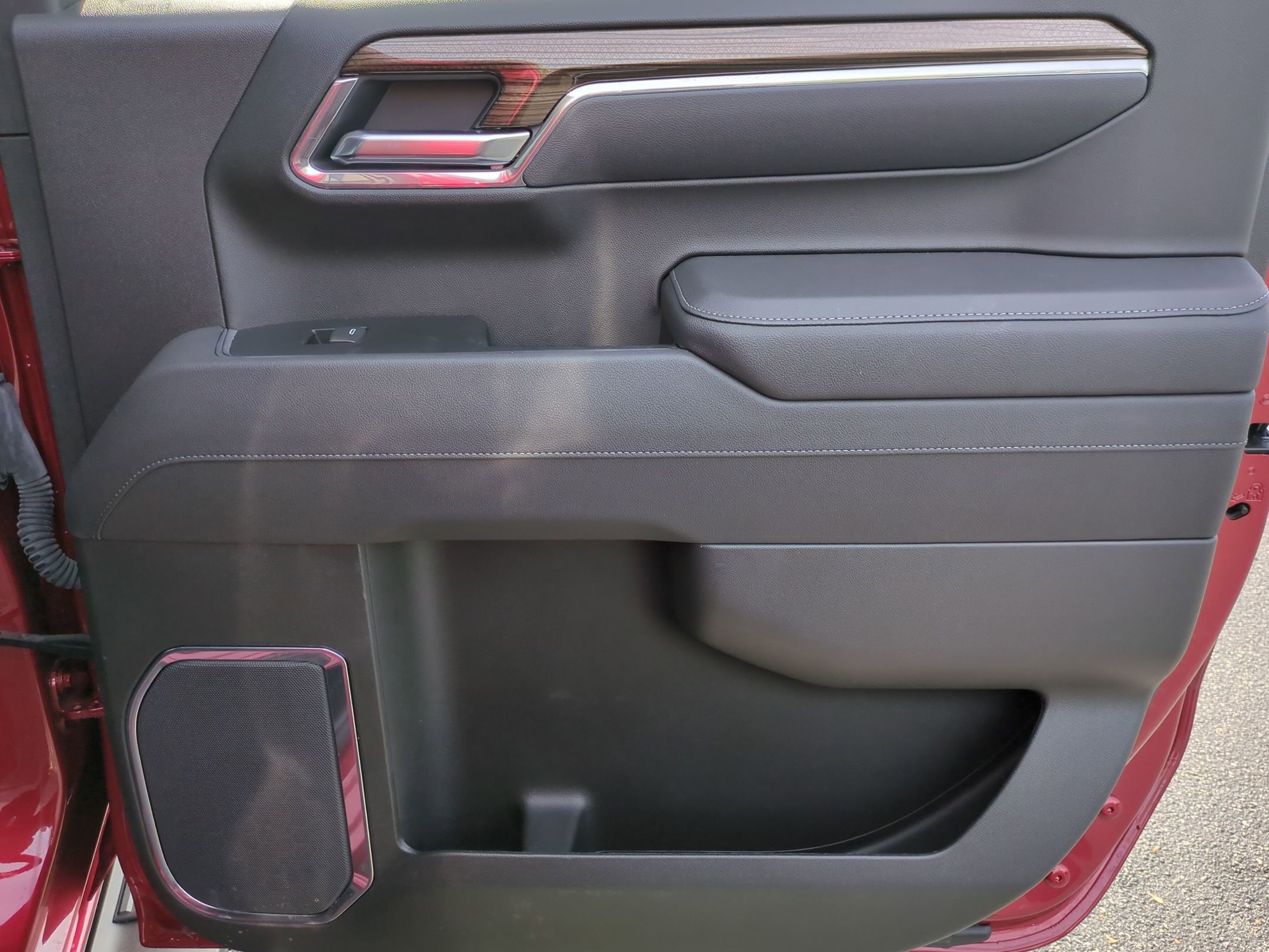 Certified 2025 Chevrolet Silverado 1500 LT Trail Boss w/ Convenience Package II image 39