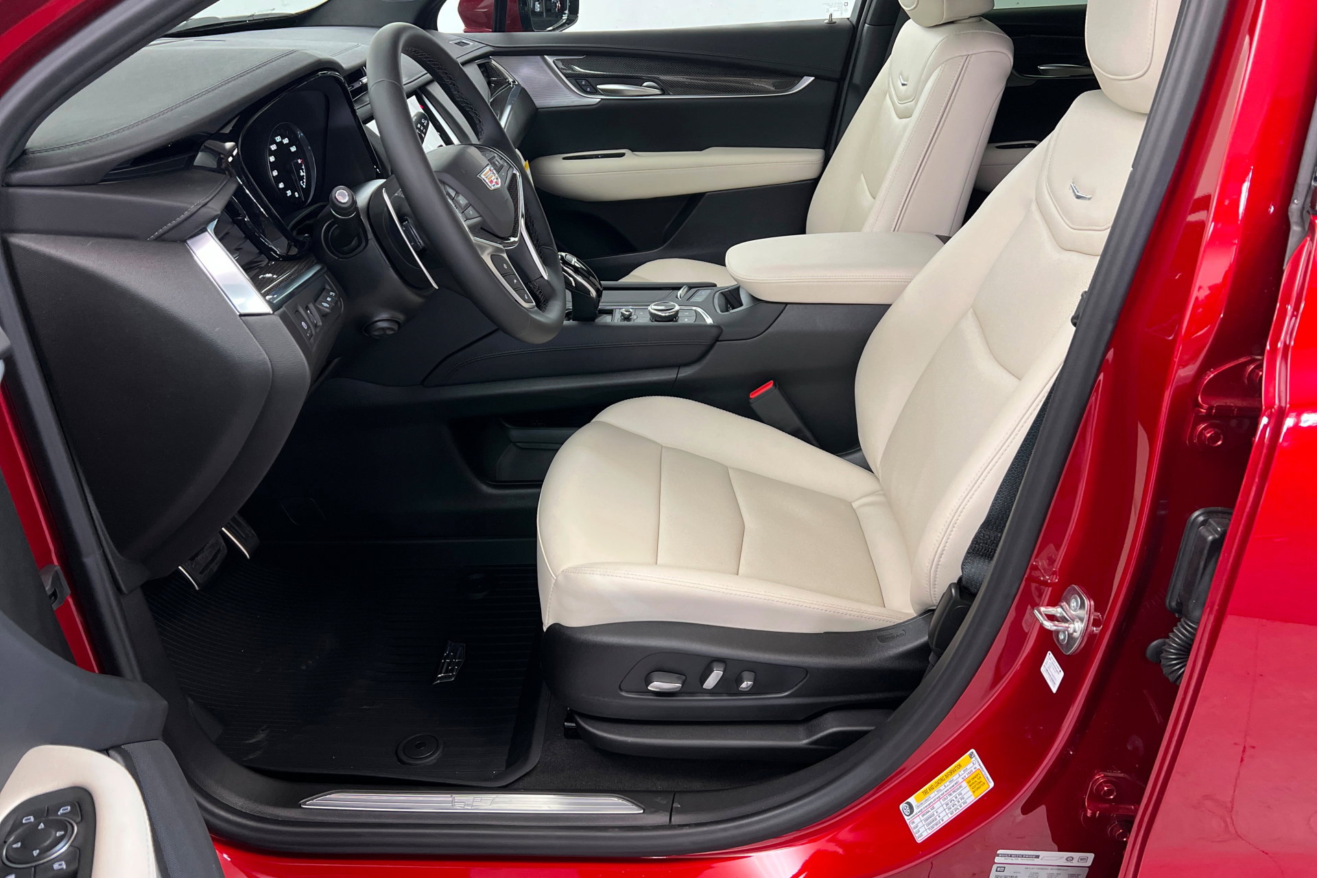 New 2026 Cadillac XT5 Sportv image 18