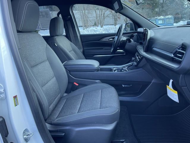 Used 2025 Chevrolet Traverse LT image 28