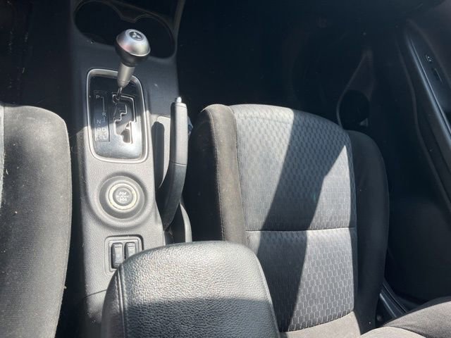 Used 2014 Mitsubishi Outlander SE AWD/4WD image 27
