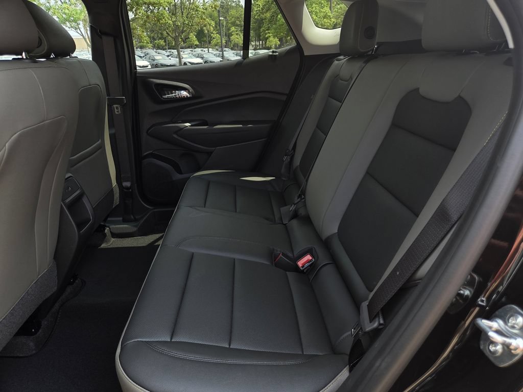 New 2026 Chevrolet Trax ACTIV w/ Sunroof Package FWD image 21