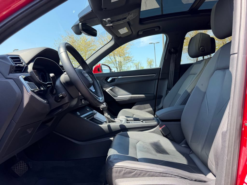 Used 2020 Audi Q3 2.0T Premium Plus AWD/4WD image 18