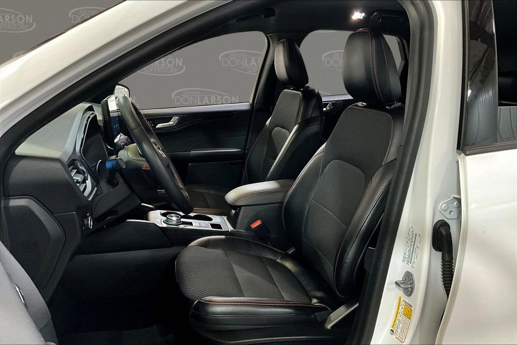 Used 2023 Ford Escape ST-Line Select w/ Tech Pack #2 image 13