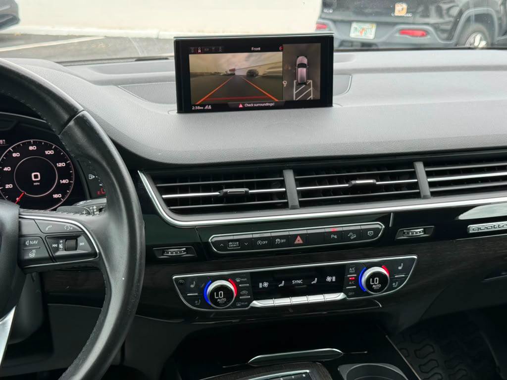 Used 2018 Audi Q7 3.0T Prestige AWD/4WD image 17