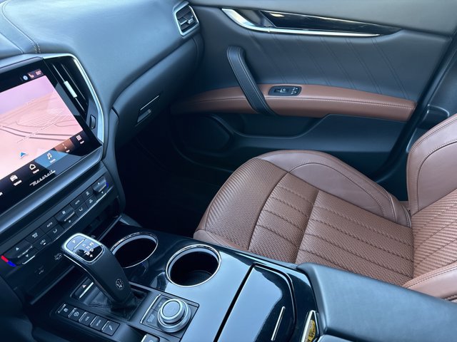 Used 2022 Maserati Ghibli Modena Q4 image 21