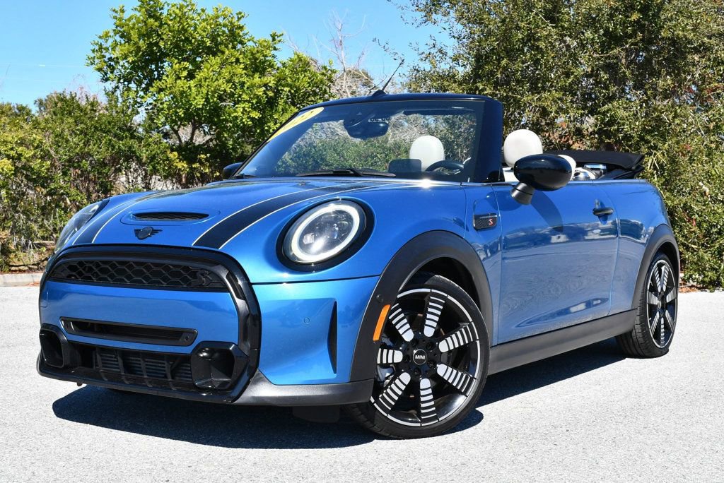 Used 2022 MINI Cooper S image 18