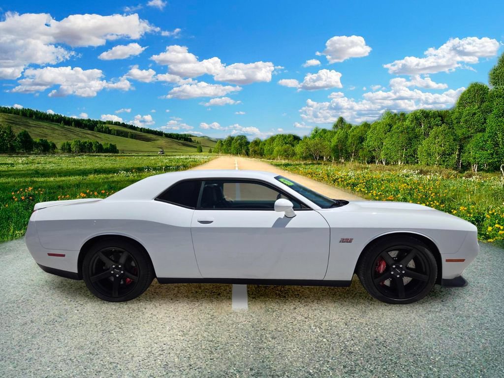 Used 2018 Dodge Challenger SRT RWD image 7