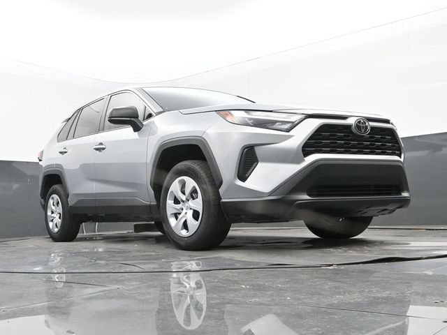 Used 2024 Toyota RAV4 LE FWD image 24