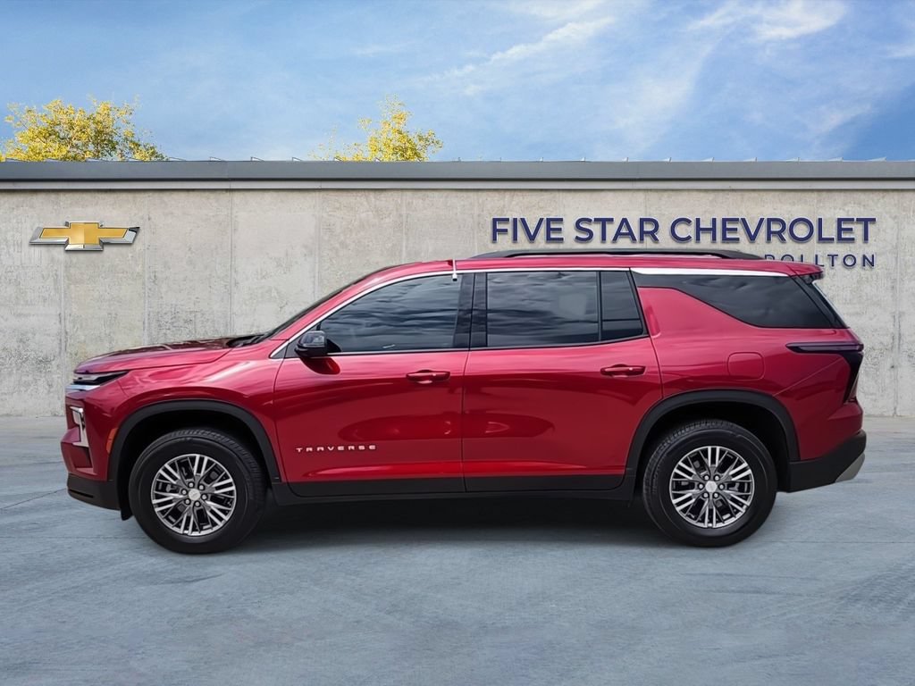 Used 2025 Chevrolet Traverse LT FWD image 5