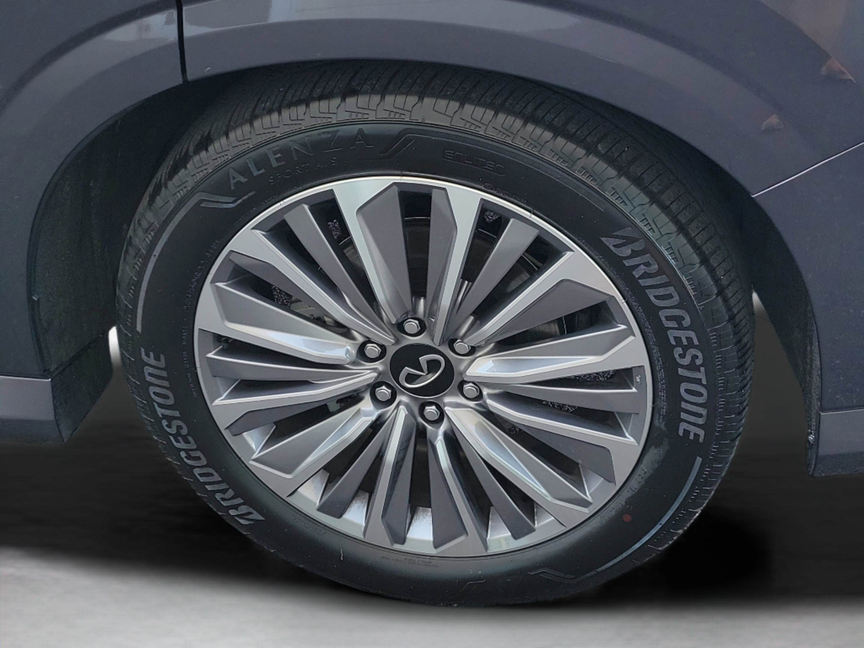 Certified 2025 INFINITI QX80 Luxe image 34