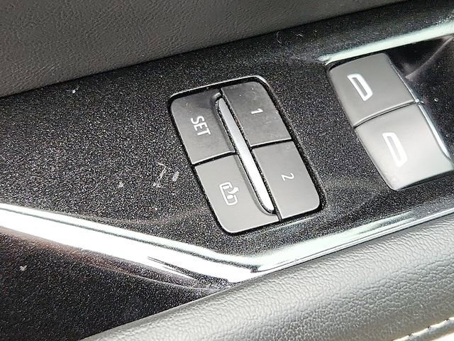 Used 2023 Cadillac Escalade Luxury image 25